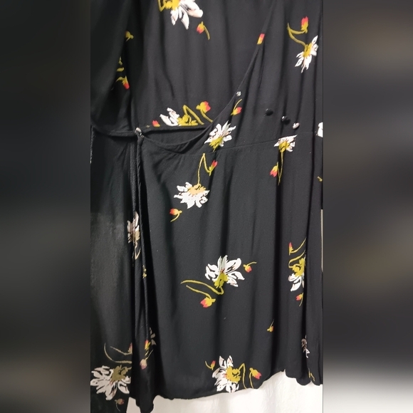 Free People Womens Time On My Side Floral Print Bell Sleeves Wrap Dress Black M - Picture 6 of 16